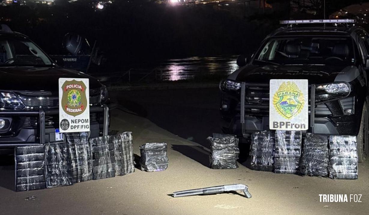 Policia Federal e PMPR apreendem 107 Kg de maconha e espingarda calibre 12 em ação no Rio Paraná em Foz do Iguaçu