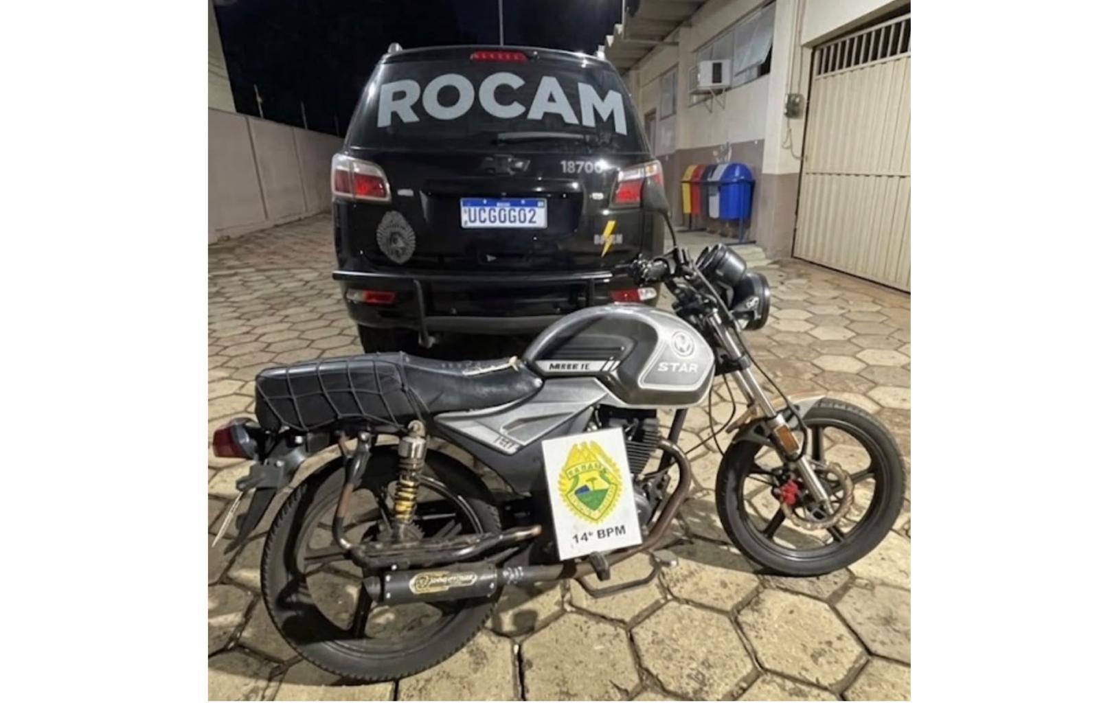 ROCAM prende homem e apreende motocicleta com registro de furto/roubo no Paraguai em Foz do Iguaçu