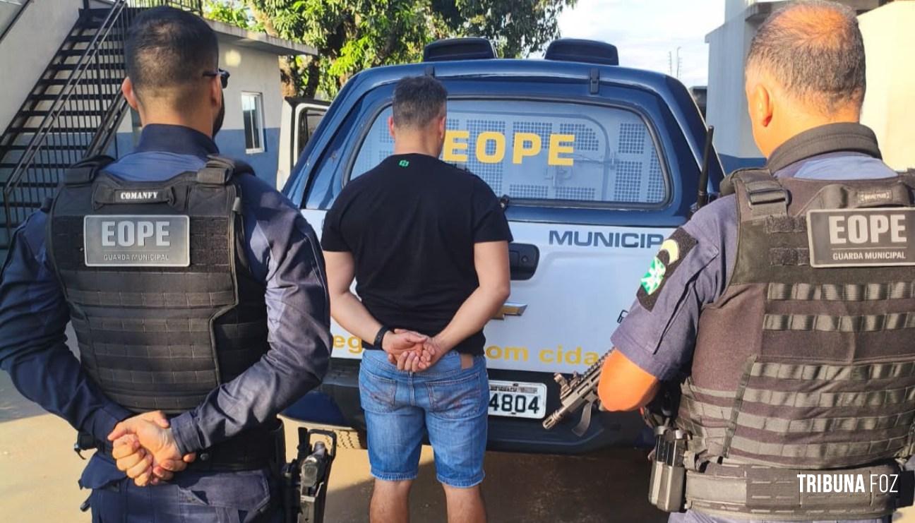 Veiculo é perseguido pela Guarda Municipal e condutor foragido da justiça acaba preso no Jardim Jupira