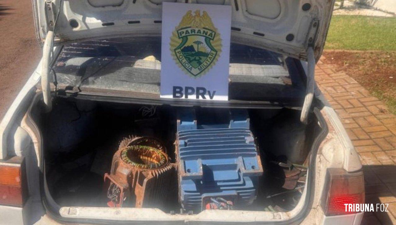 Carro é abordado na BR-277 e três homens são presos com motores furtados em Santa Tereza do Oeste