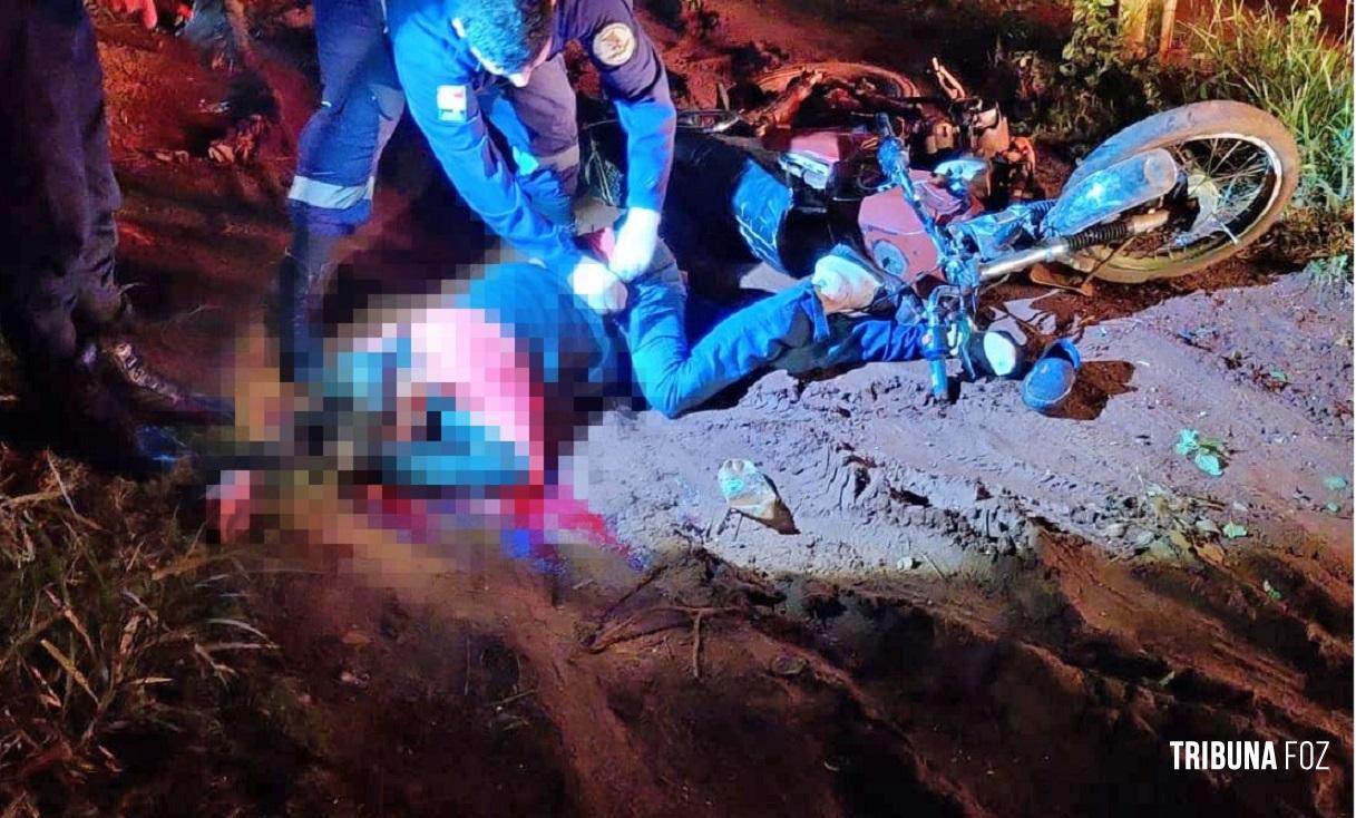 Motociclista de 29 anos morre após colidir contra um poste em Presidente Franco no Paraguai