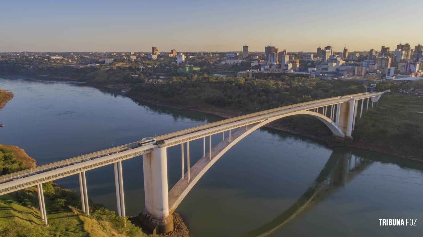 Ponte da Amizade passa por inspeção técnica para avaliar condições da estrutura