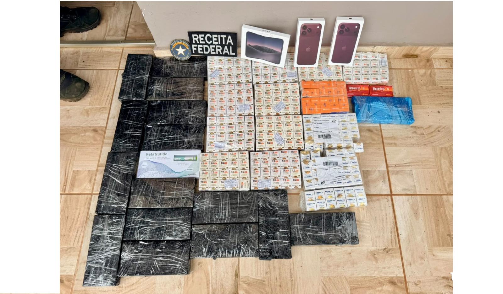 Receita Federal apreende medicamentos emagrecedores, celulares e perfumes avaliados em R$ 250 mil em hotel de Foz do Iguaçu