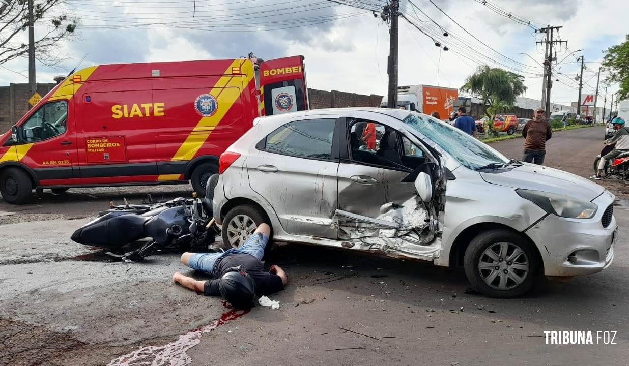 Um motociclista morto e outro ferido após colisão entre duas motos e um veículo no Porto Meira